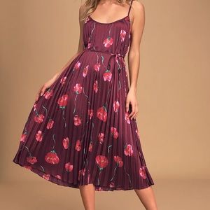 Lulu’s Floral Print Satin Midi Dress